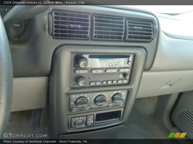 Summit White / Medium Gray 2004 Chevrolet Venture LS