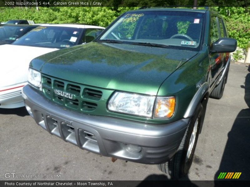 Garden Green Mica / Gray 2002 Isuzu Rodeo S 4x4