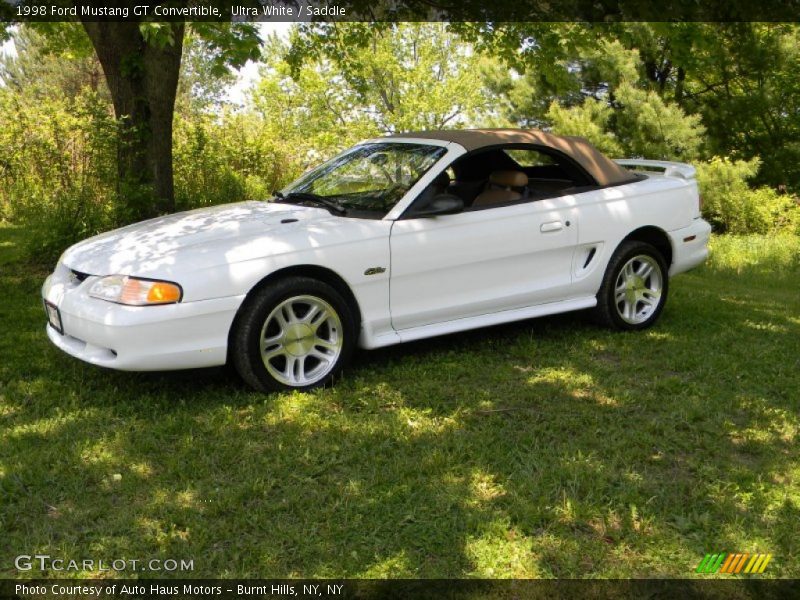 Front 3/4 View of 1998 Mustang GT Convertible