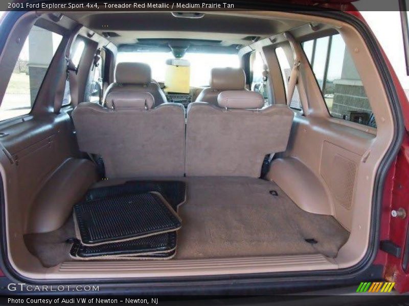 Toreador Red Metallic / Medium Prairie Tan 2001 Ford Explorer Sport 4x4