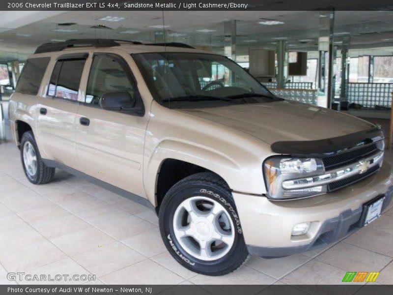 Sandstone Metallic / Light Cashmere/Ebony 2006 Chevrolet TrailBlazer EXT LS 4x4
