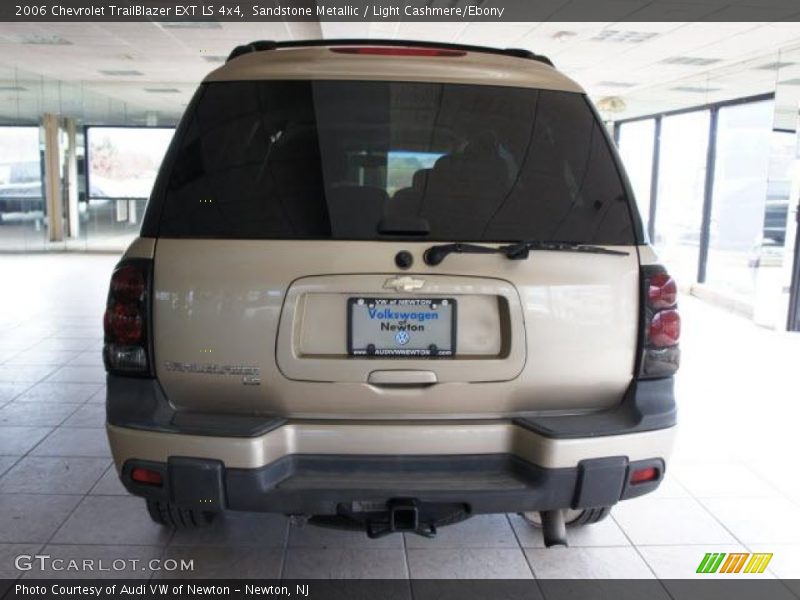 Sandstone Metallic / Light Cashmere/Ebony 2006 Chevrolet TrailBlazer EXT LS 4x4