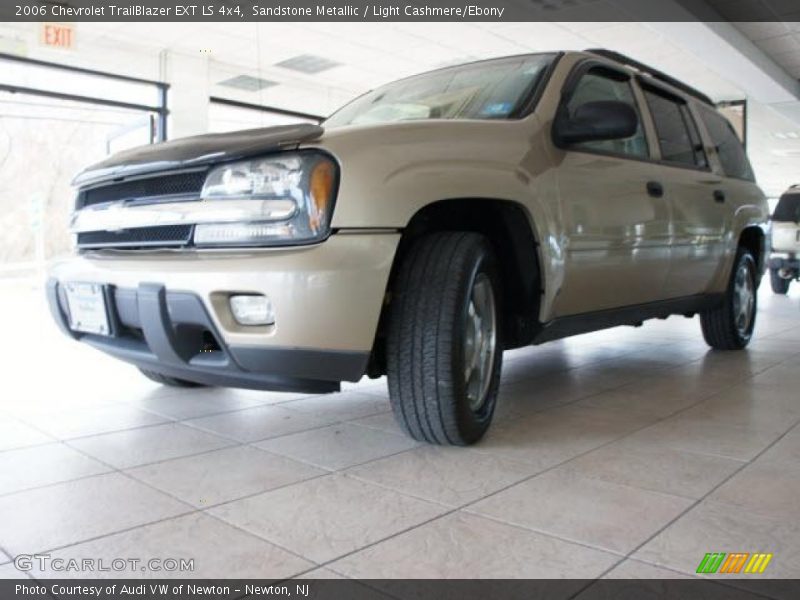 Sandstone Metallic / Light Cashmere/Ebony 2006 Chevrolet TrailBlazer EXT LS 4x4
