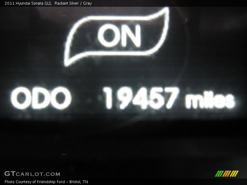 Radiant Silver / Gray 2011 Hyundai Sonata GLS