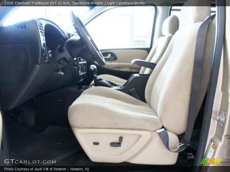 Sandstone Metallic / Light Cashmere/Ebony 2006 Chevrolet TrailBlazer EXT LS 4x4