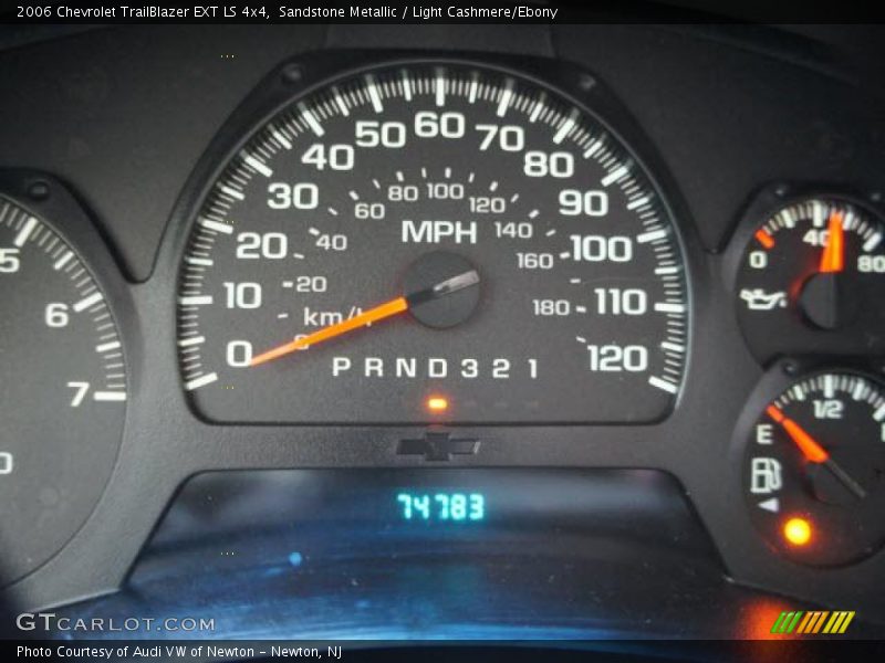 Sandstone Metallic / Light Cashmere/Ebony 2006 Chevrolet TrailBlazer EXT LS 4x4