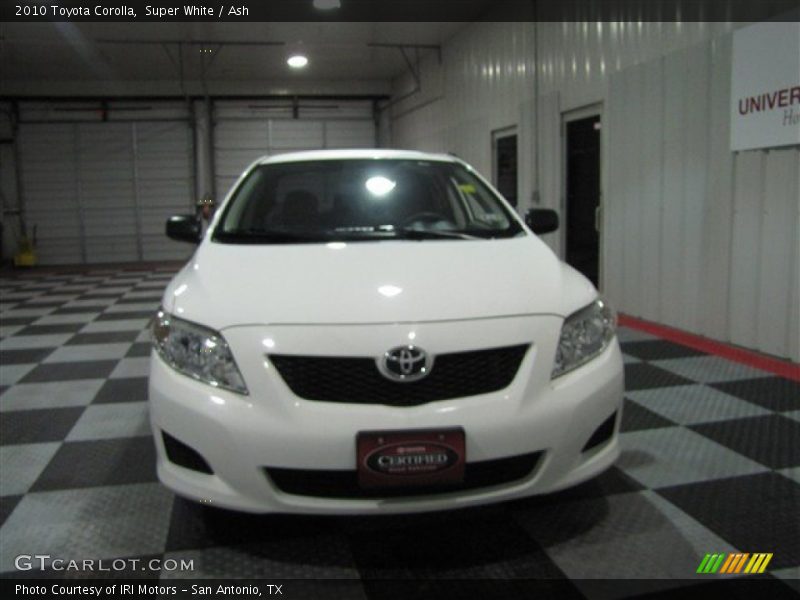 Super White / Ash 2010 Toyota Corolla