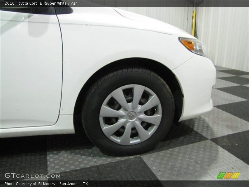 Super White / Ash 2010 Toyota Corolla