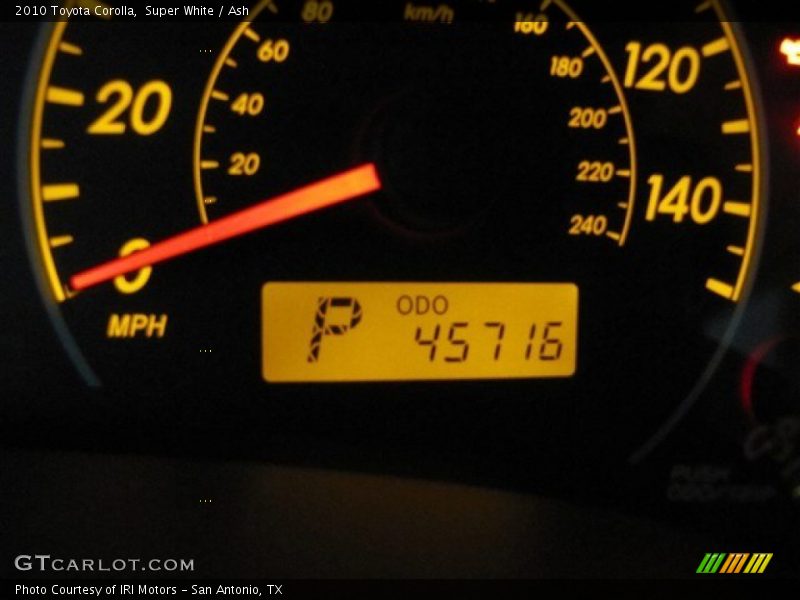 Super White / Ash 2010 Toyota Corolla