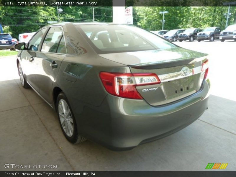 Cypress Green Pearl / Ivory 2012 Toyota Camry XLE
