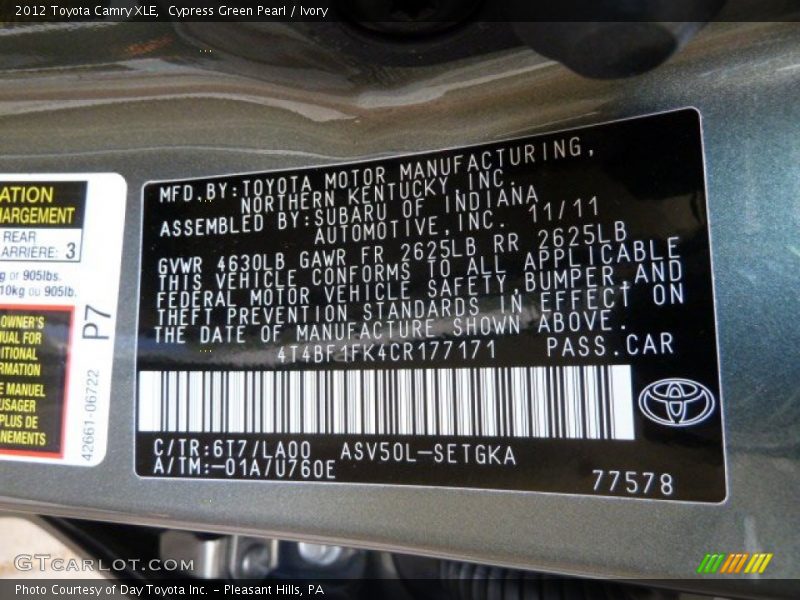 Cypress Green Pearl / Ivory 2012 Toyota Camry XLE