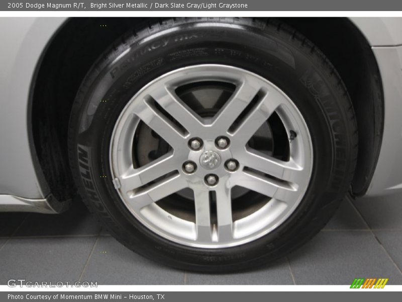 Bright Silver Metallic / Dark Slate Gray/Light Graystone 2005 Dodge Magnum R/T