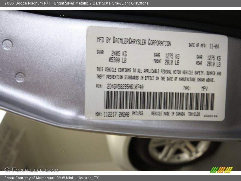 Bright Silver Metallic / Dark Slate Gray/Light Graystone 2005 Dodge Magnum R/T