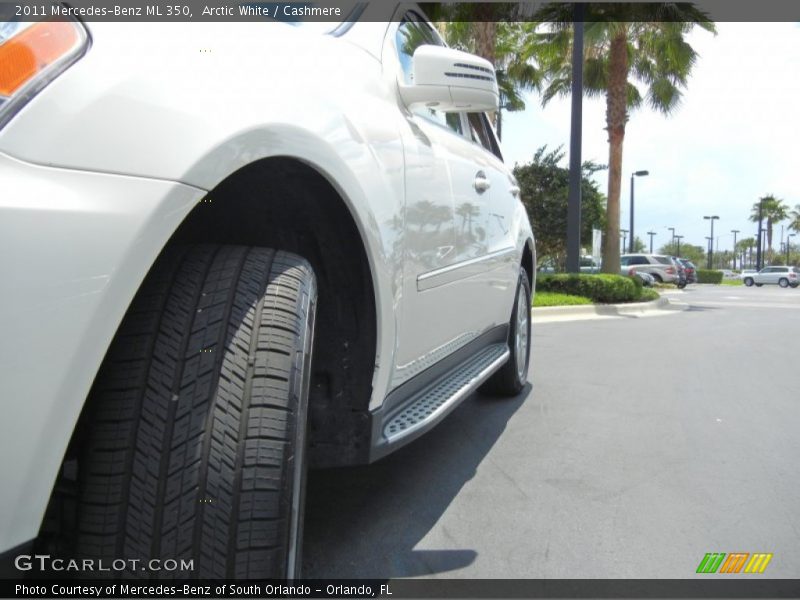 Arctic White / Cashmere 2011 Mercedes-Benz ML 350