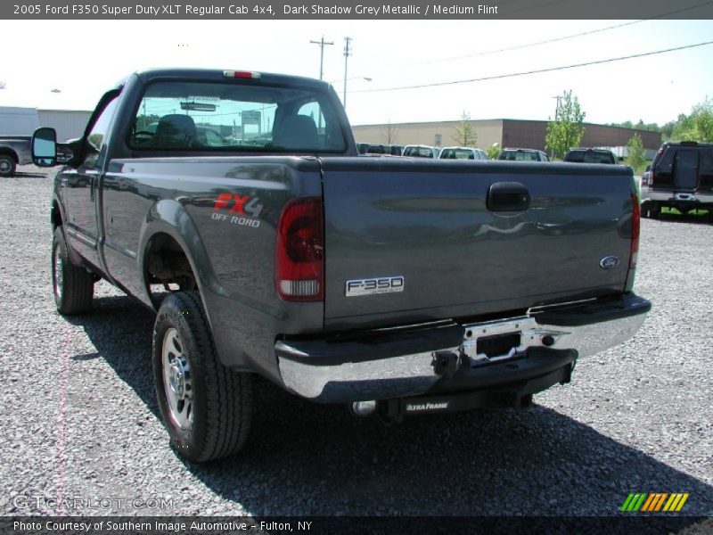Dark Shadow Grey Metallic / Medium Flint 2005 Ford F350 Super Duty XLT Regular Cab 4x4