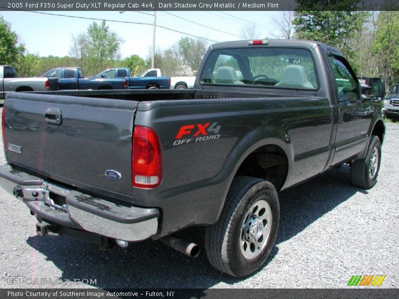 Dark Shadow Grey Metallic / Medium Flint 2005 Ford F350 Super Duty XLT Regular Cab 4x4