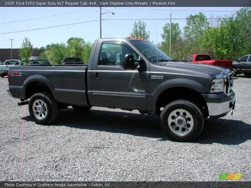 Dark Shadow Grey Metallic / Medium Flint 2005 Ford F350 Super Duty XLT Regular Cab 4x4