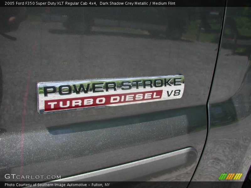  2005 F350 Super Duty XLT Regular Cab 4x4 Logo