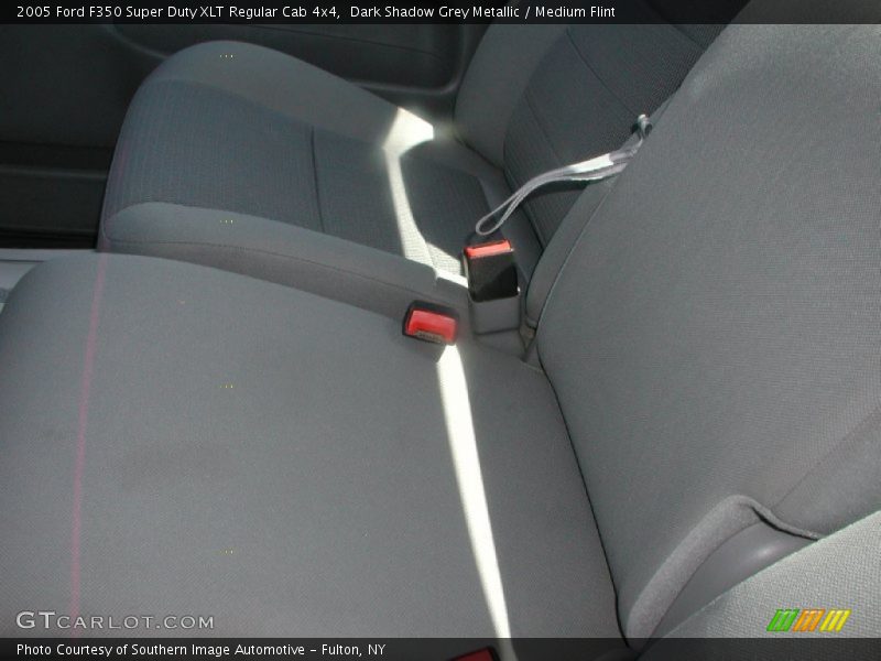 Dark Shadow Grey Metallic / Medium Flint 2005 Ford F350 Super Duty XLT Regular Cab 4x4