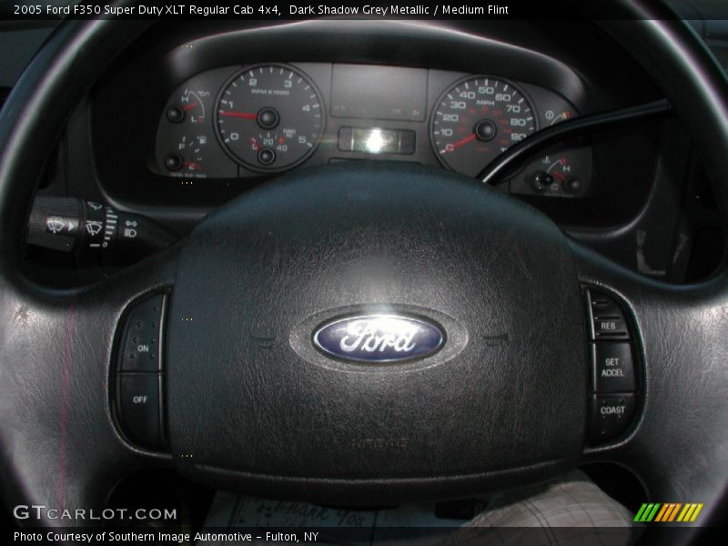 Dark Shadow Grey Metallic / Medium Flint 2005 Ford F350 Super Duty XLT Regular Cab 4x4