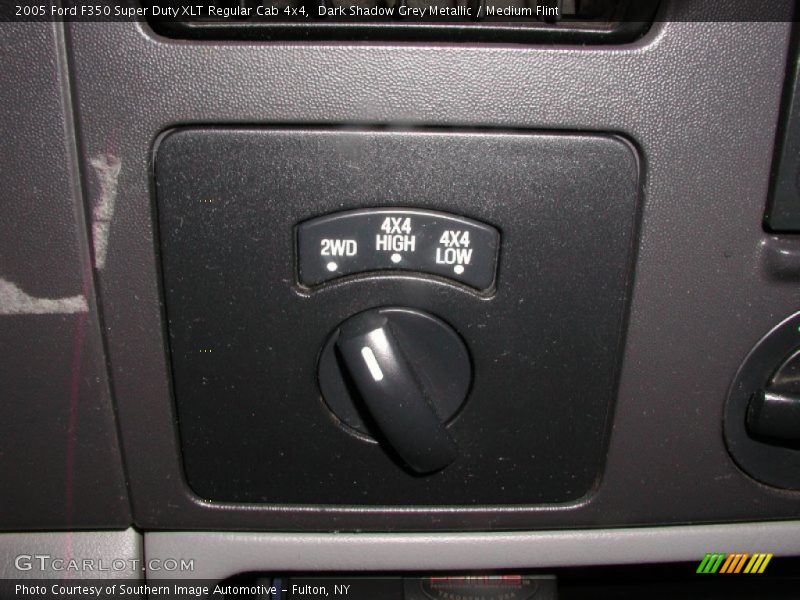 Dark Shadow Grey Metallic / Medium Flint 2005 Ford F350 Super Duty XLT Regular Cab 4x4