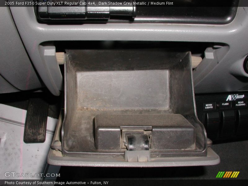 Dark Shadow Grey Metallic / Medium Flint 2005 Ford F350 Super Duty XLT Regular Cab 4x4