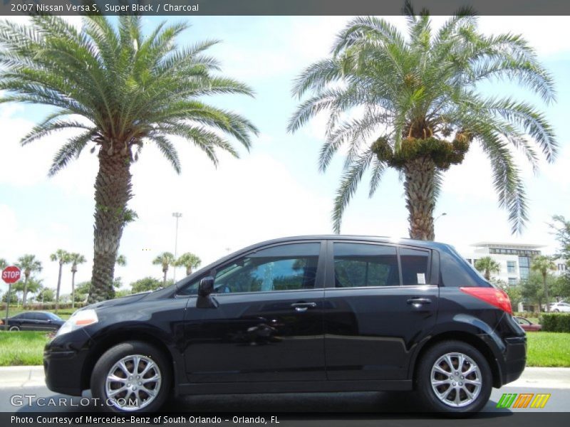 Super Black / Charcoal 2007 Nissan Versa S