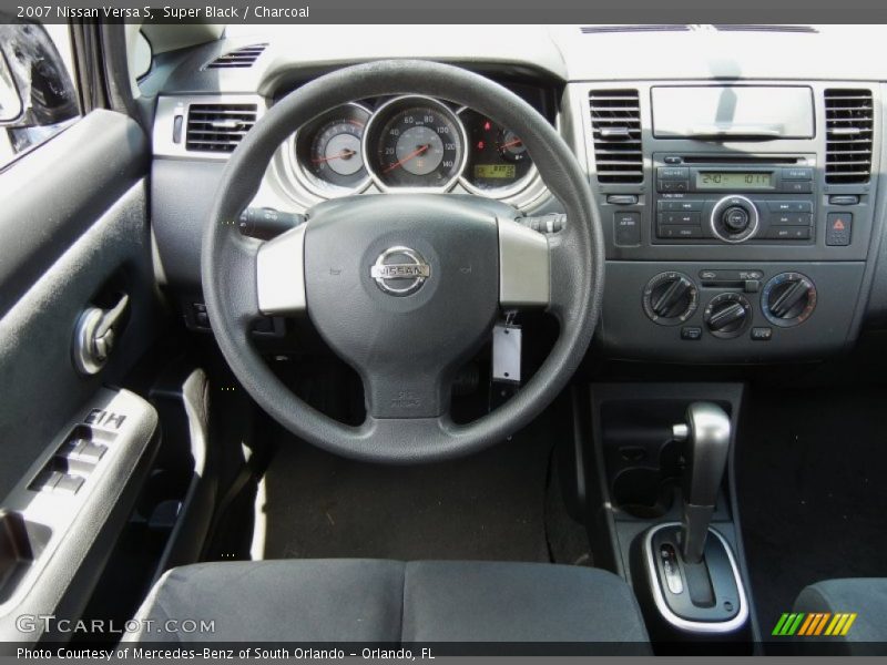 Super Black / Charcoal 2007 Nissan Versa S