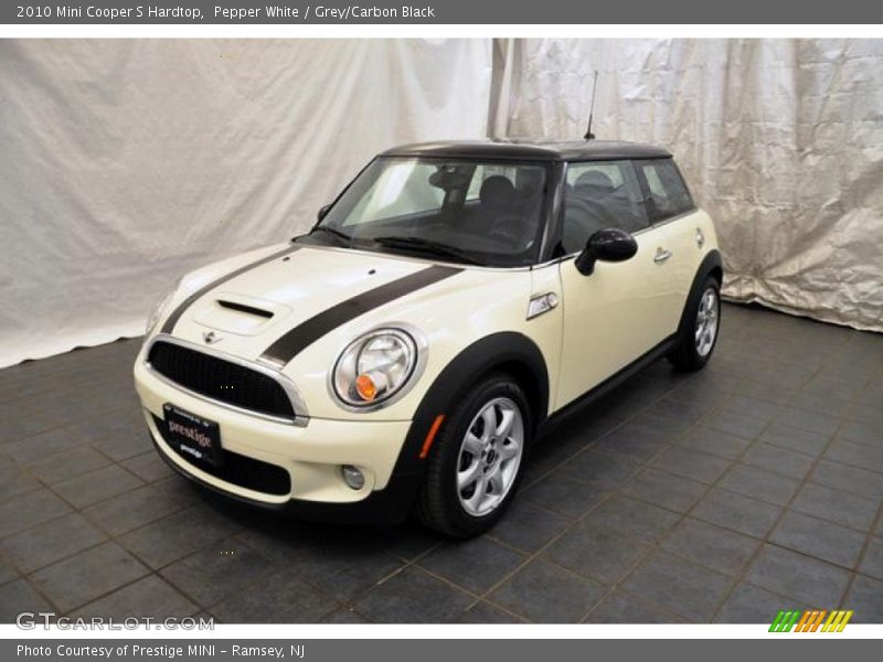 Pepper White / Grey/Carbon Black 2010 Mini Cooper S Hardtop