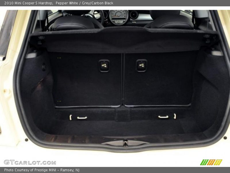 Pepper White / Grey/Carbon Black 2010 Mini Cooper S Hardtop