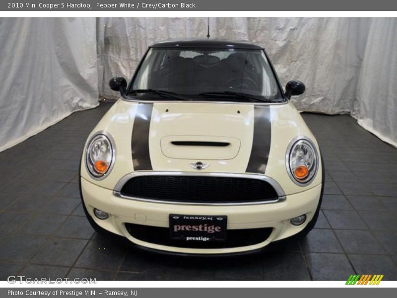 Pepper White / Grey/Carbon Black 2010 Mini Cooper S Hardtop