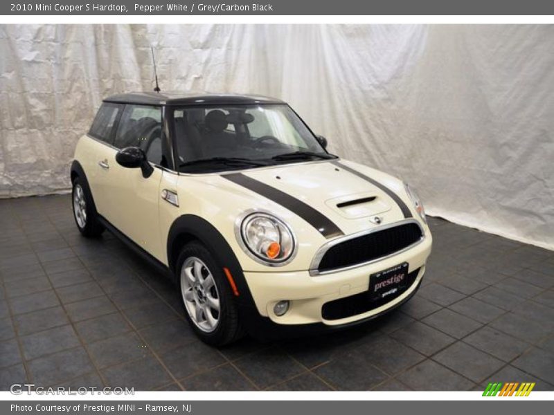 Pepper White / Grey/Carbon Black 2010 Mini Cooper S Hardtop
