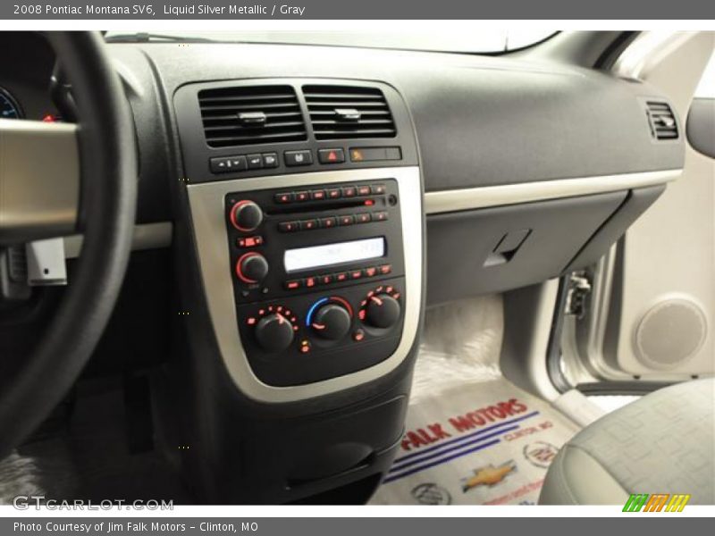 Controls of 2008 Montana SV6
