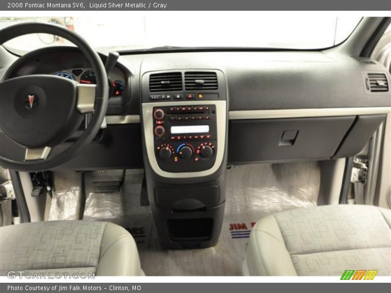 Dashboard of 2008 Montana SV6