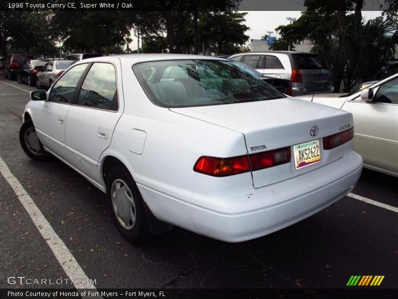 Super White / Oak 1998 Toyota Camry CE