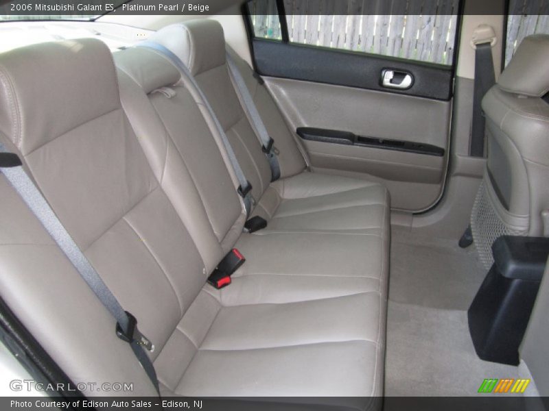 Platinum Pearl / Beige 2006 Mitsubishi Galant ES
