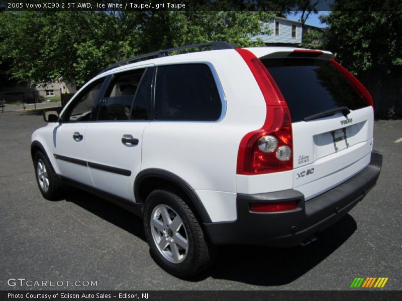 Ice White / Taupe/Light Taupe 2005 Volvo XC90 2.5T AWD