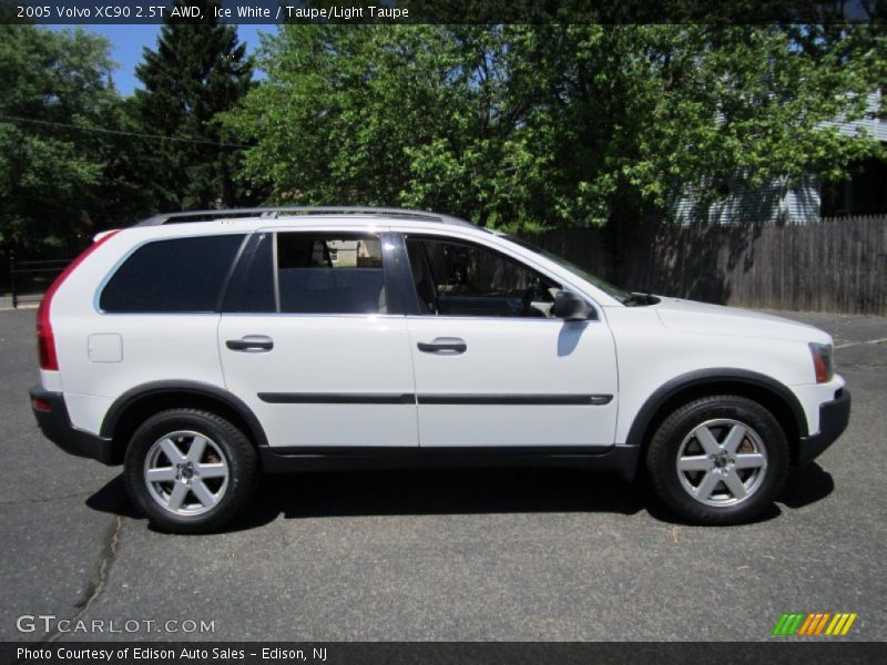 Ice White / Taupe/Light Taupe 2005 Volvo XC90 2.5T AWD