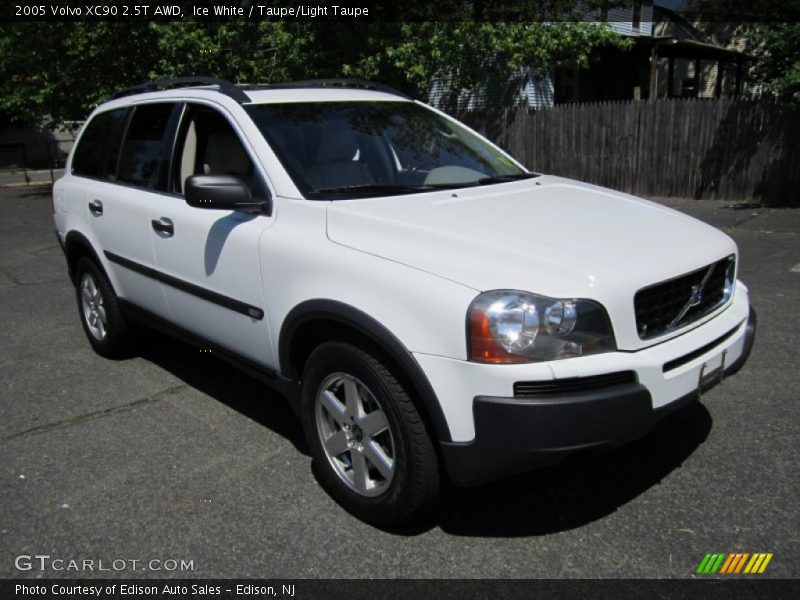 Ice White / Taupe/Light Taupe 2005 Volvo XC90 2.5T AWD