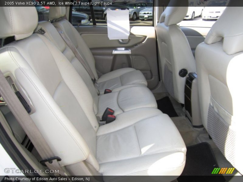 Ice White / Taupe/Light Taupe 2005 Volvo XC90 2.5T AWD