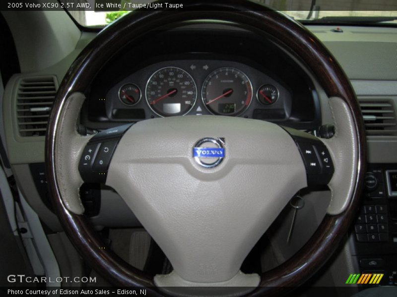 Ice White / Taupe/Light Taupe 2005 Volvo XC90 2.5T AWD