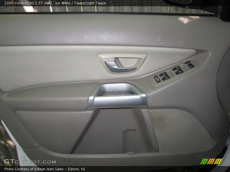 Ice White / Taupe/Light Taupe 2005 Volvo XC90 2.5T AWD