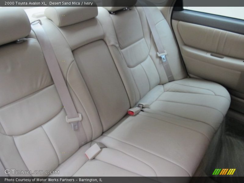 Desert Sand Mica / Ivory 2000 Toyota Avalon XL