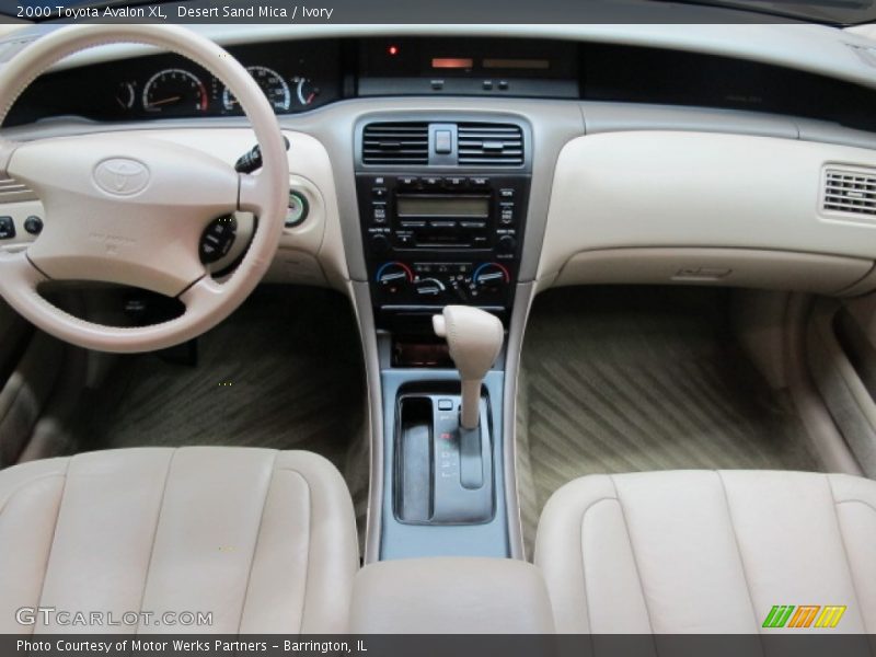 Desert Sand Mica / Ivory 2000 Toyota Avalon XL