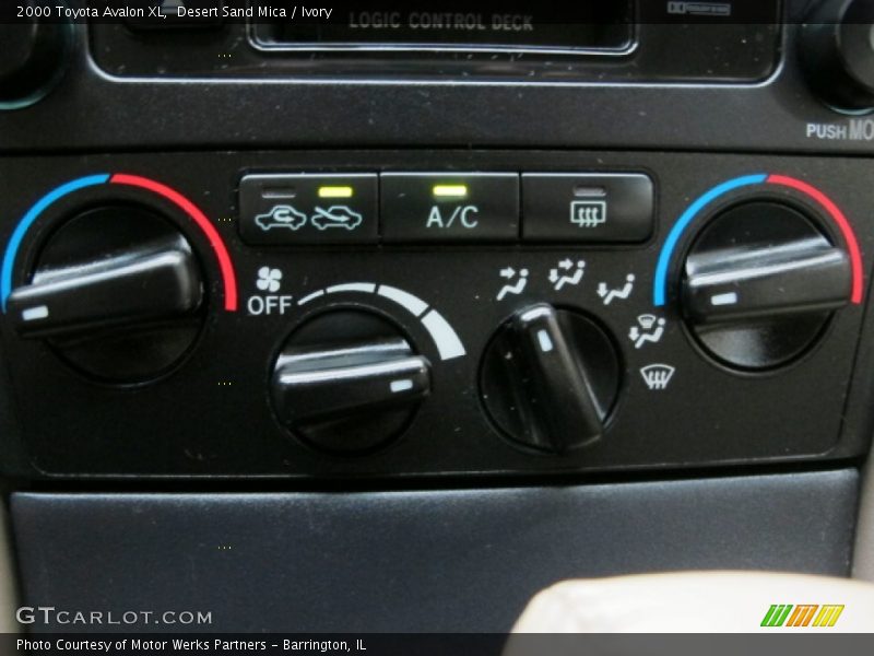 Desert Sand Mica / Ivory 2000 Toyota Avalon XL