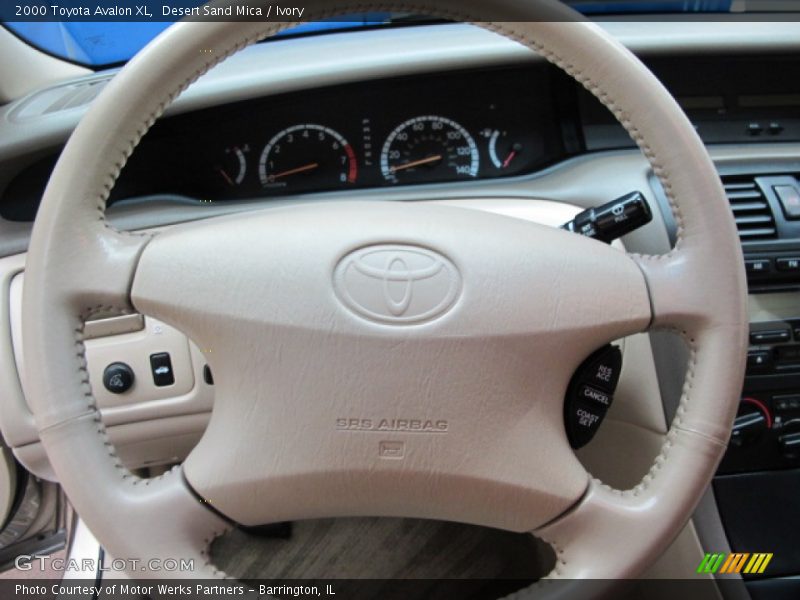 Desert Sand Mica / Ivory 2000 Toyota Avalon XL