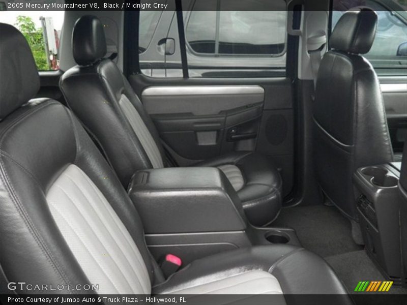  2005 Mountaineer V8 Midnight Grey Interior