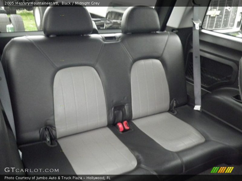  2005 Mountaineer V8 Midnight Grey Interior