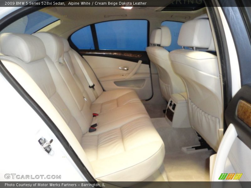 Alpine White / Cream Beige Dakota Leather 2009 BMW 5 Series 528xi Sedan