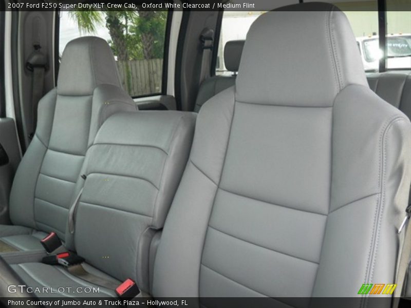 Oxford White Clearcoat / Medium Flint 2007 Ford F250 Super Duty XLT Crew Cab